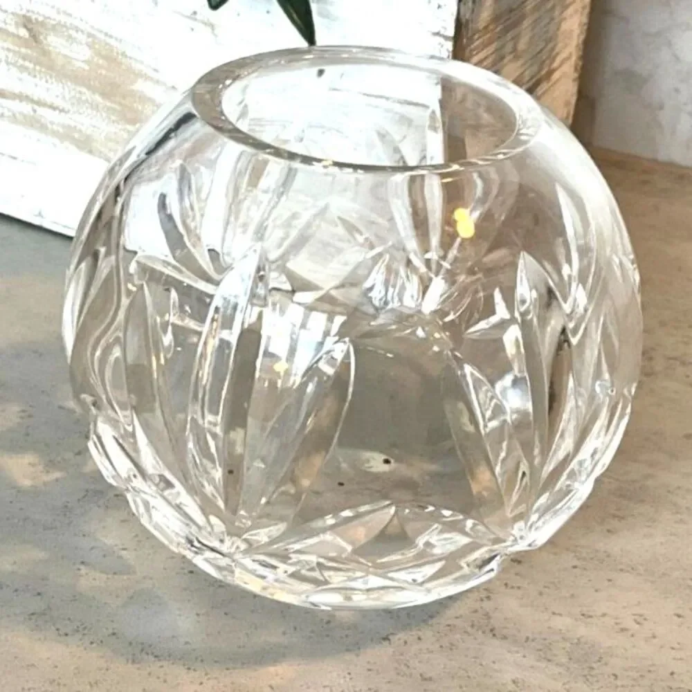 Vintage crystal clear small bowl or vase must see